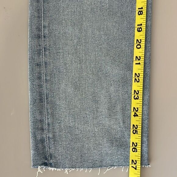 NWT Re/Done 70s High Rise Stove Pipe frayed straight-leg jeans Size 28 - Picture 11 of 12
